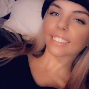 Meet your Posher, Tayler